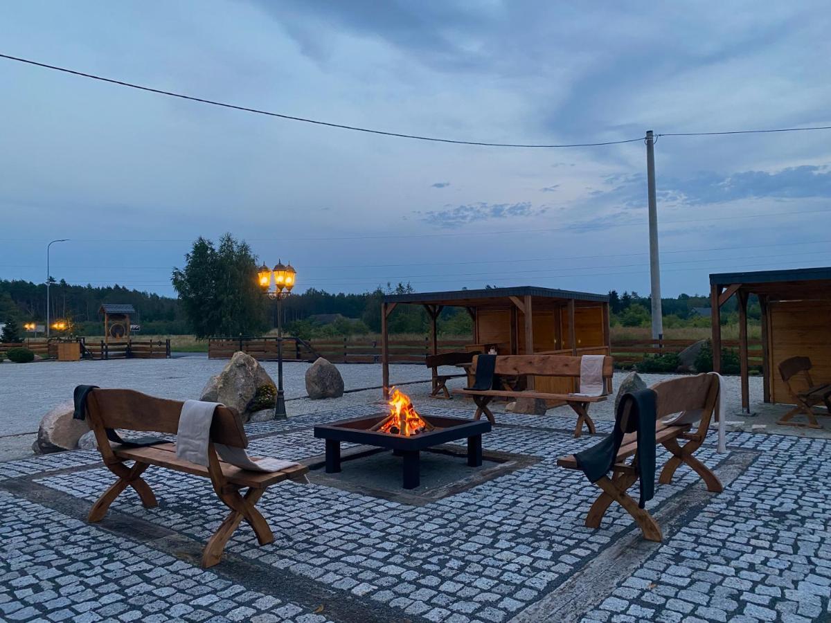 Kamien I Sowa Aparthotel Lipinki Łużyckie Buitenkant foto
