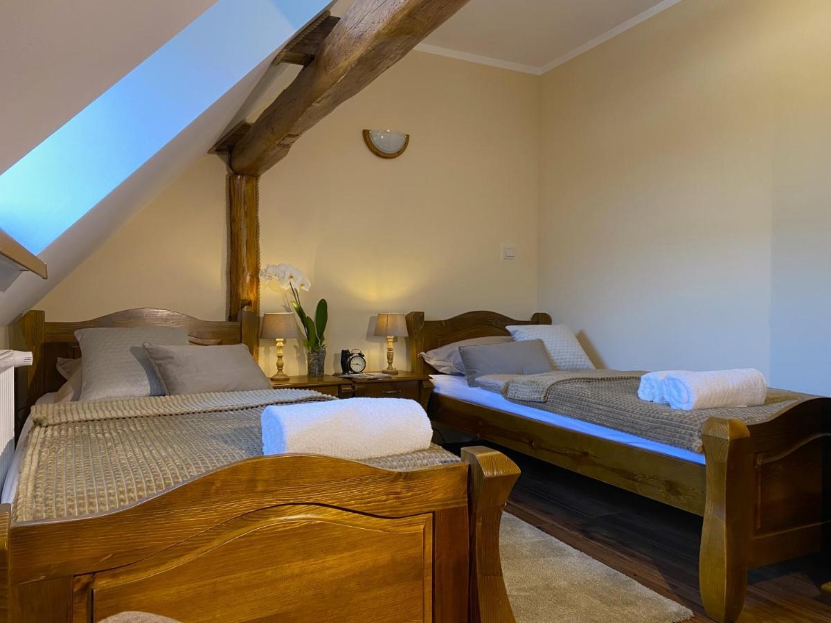 Kamien I Sowa Aparthotel Lipinki Łużyckie Buitenkant foto