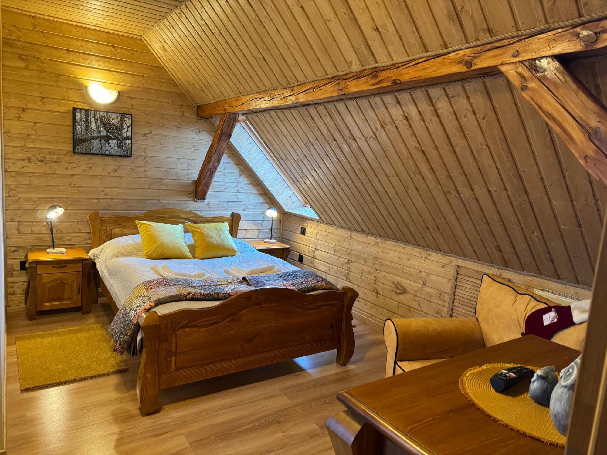 Kamien I Sowa Aparthotel Lipinki Łużyckie Buitenkant foto