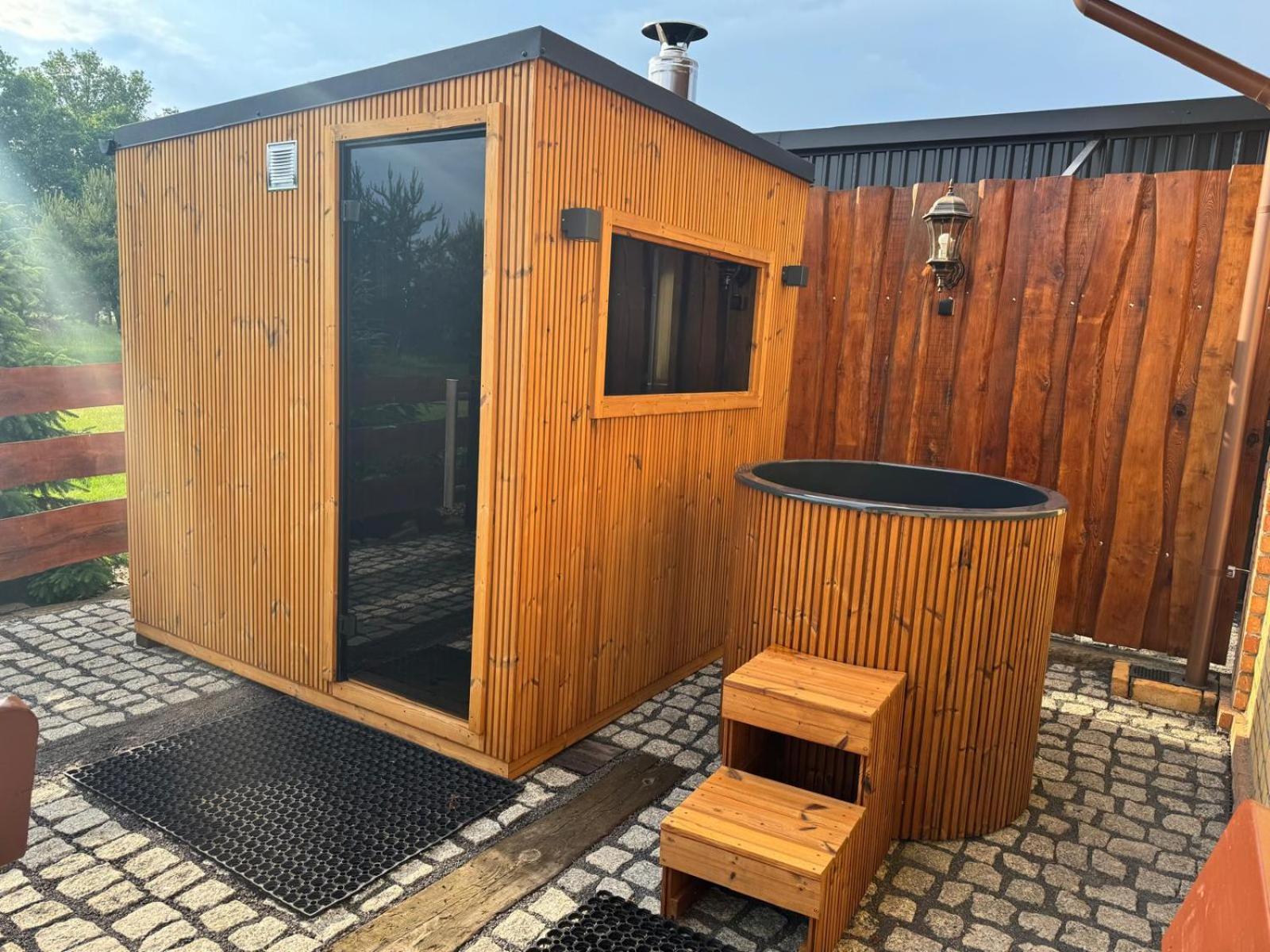 Kamien I Sowa Aparthotel Lipinki Łużyckie Kamer foto